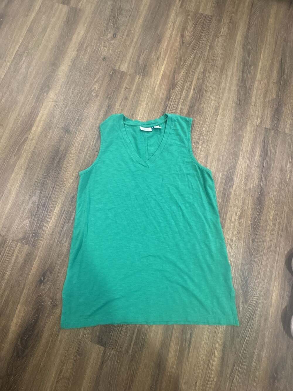 Sigrid Olsen Kelly Green V-Neck Sleeveless Tank Top